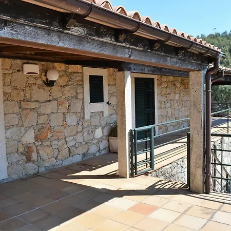 Holiday home Casa Das Mimosas